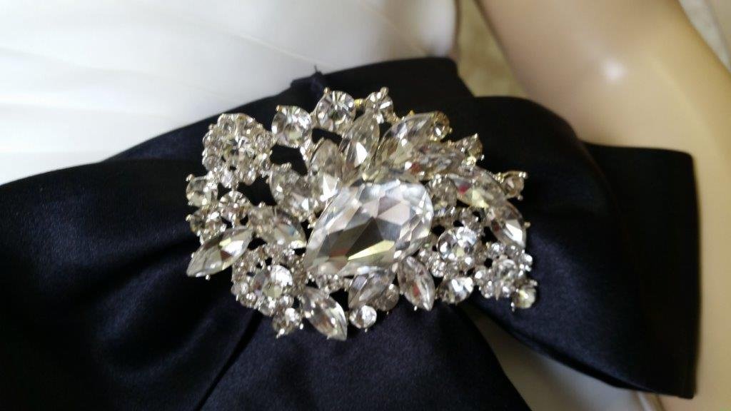 contrasting sash with beading